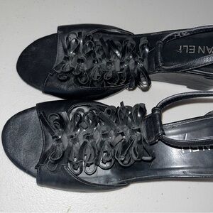 Vaneli Open Toe Dress Shoe Sandal Bow Detail Wedge Heel Size 9